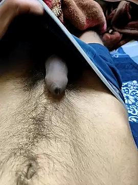 king boy070 online show from November 30, 2025, 5:55 am