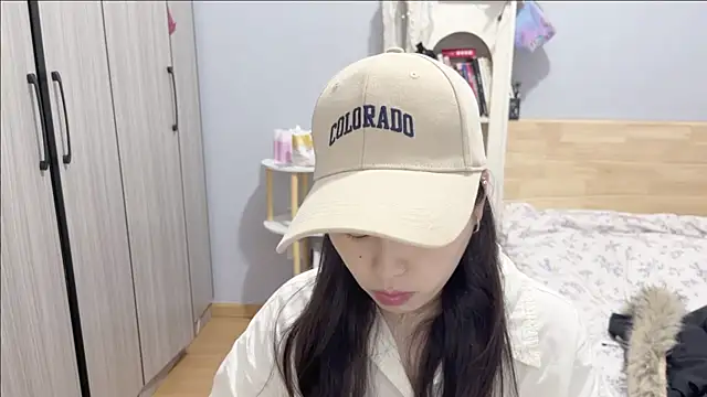 Snapshot of wxj1019 chatting on February 4, 2026, 11:05 am wxj1019 online show from February 4, 2026, 11:05 am