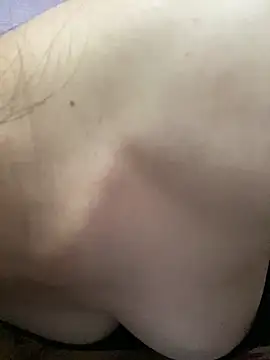 Snapshot of Lina-sexyy chatting on October 21, 2025, 1:17 am Lina-sexyy online show from October 21, 2025, 1:17 am