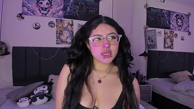 SabrinaV  online show from March 14, 2026, 11:26 am