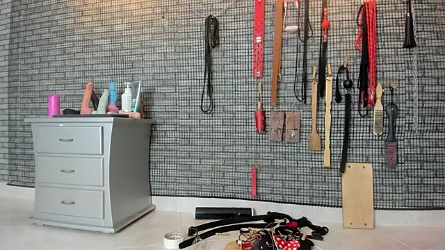 BDSM MEDUZA online show from March 7, 2026, 4:31 am