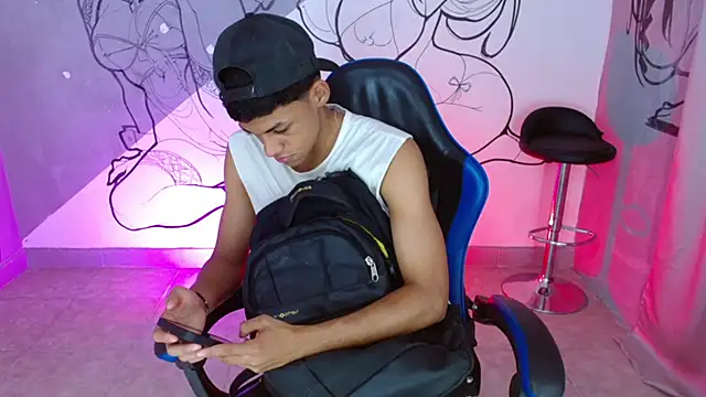 deivid bigcock1 online show from December 14, 2025, 12:27 am