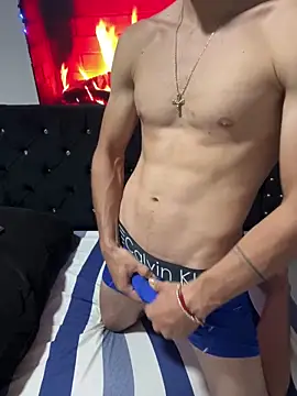 juancho0400 online show from March 27, 2026, 7:35 pm