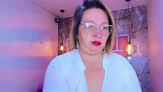 MaylinRosse  online show from February 6, 2026, 7:06 pm