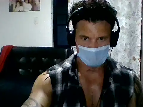 Snapshot of XavierFox1 chatting on September 18, 2025, 1:51 am XavierFox1 online show from September 18, 2025, 1:51 am