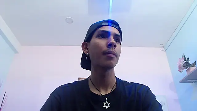 David 925  online show from November 2, 2025, 2:19 pm