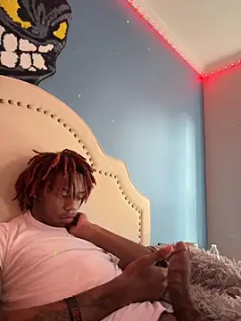 Snapshot of Zayinc chatting on October 4, 2025, 12:47 pm Zayinc online show from October 4, 2025, 12:47 pm