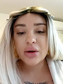 mariabloom9 online show from December 5, 2025, 11:08 am