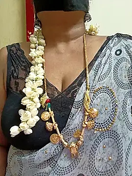 Maithili18 online show from October 5, 2025, 5:11 pm