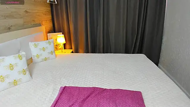 Alisa Glamour online show from October 11, 2025, 12:47 pm