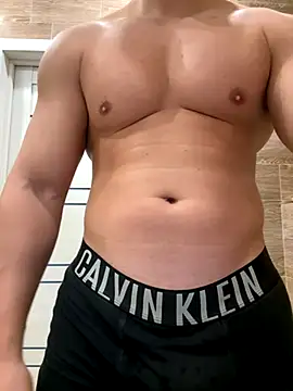 Snapshot of Magic-love1 chatting on November 19, 2025, 8:36 am Magic-love1 online show from November 19, 2025, 8:36 am