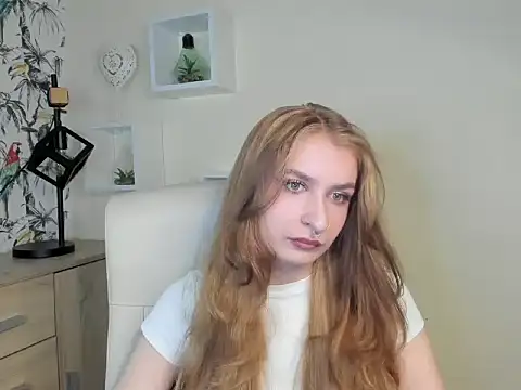 NinaBlond1 online show from September 24, 2025, 6:39 am