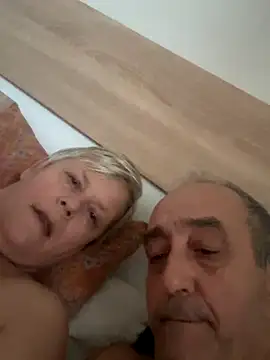 Snapshot of VyC7564 chatting on October 25, 2025, 8:33 am VyC7564 online show from October 25, 2025, 8:33 am