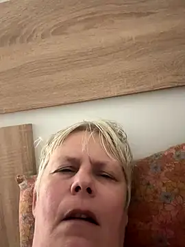 Snapshot of VyC7564 chatting on October 30, 2025, 12:17 pm VyC7564 online show from October 30, 2025, 12:17 pm