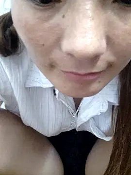 phuongxinhxan online show from October 5, 2025, 3:10 pm