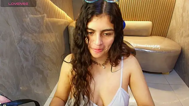 dany r  online show from October 20, 2025, 1:00 pm