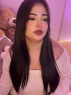 Mericute  online show from April 21, 2026, 1:42 am