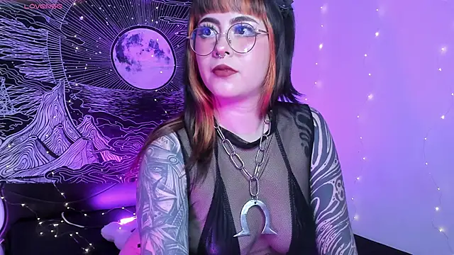 Hallucigenia  online show from November 7, 2025, 12:27 pm