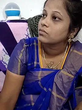 Snapshot of sweetqueen143 chatting on May 27, 2026, 6:43 am sweetqueen143 online show from May 27, 2026, 6:43 am