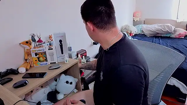 ryden 01 online show from October 23, 2025, 4:06 pm