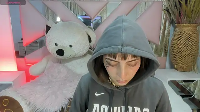 Gyal 8  online show from September 27, 2025, 3:44 am