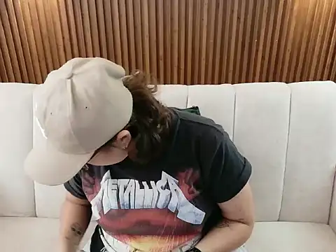 dirty feelena online show from February 13, 2026, 4:25 pm