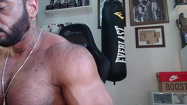 henryhadesflirt online show from April 5, 2026, 11:40 am