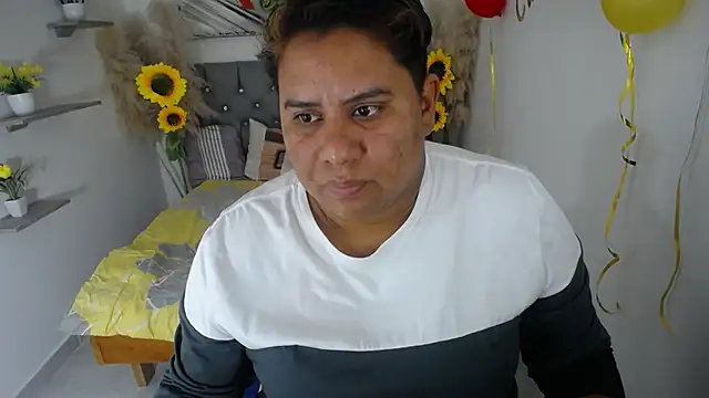 Snapshot of hotlesby_valery chatting on September 29, 2025, 12:32 pm hotlesby valery online show from September 29, 2025, 12:32 pm