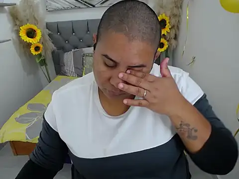 Snapshot of hotlesby_valery chatting on October 17, 2025, 7:05 pm hotlesby valery online show from October 17, 2025, 7:05 pm