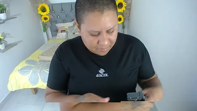 Snapshot of hotlesby_valery chatting on November 21, 2025, 8:18 pm hotlesby valery online show from November 21, 2025, 8:18 pm