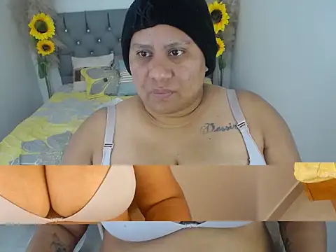 Snapshot of hotlesby_valery chatting on December 5, 2025, 12:14 pm hotlesby valery online show from December 5, 2025, 12:14 pm