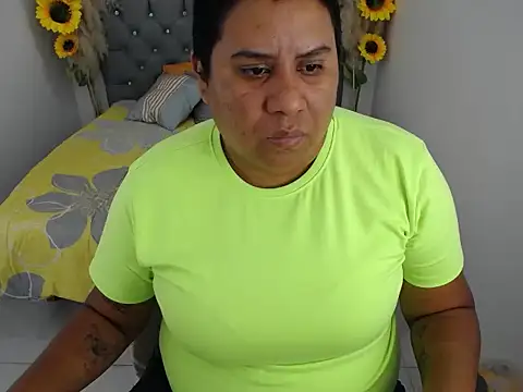 hotlesby valery online show from March 21, 2026, 8:01 pm