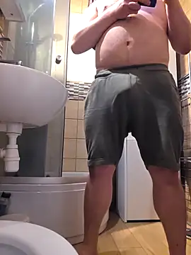 Pozbihet87spons online show from April 20, 2026, 1:41 am