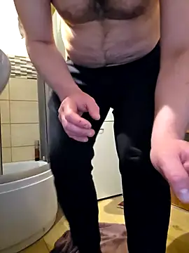 Pozbihet87spons online show from April 22, 2026, 3:20 am