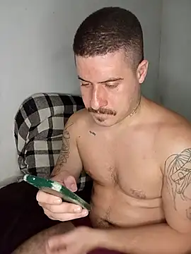 casado031999 online show from November 7, 2025, 4:23 am