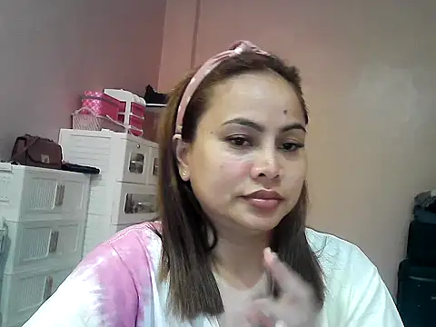 Amarrahlyn online show from May 18, 2026, 10:10 am
