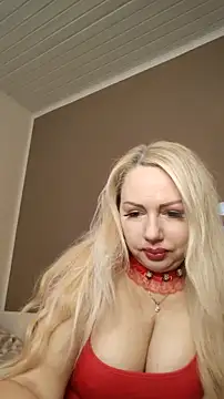 MarinaMargo online show from November 23, 2025, 10:37 am