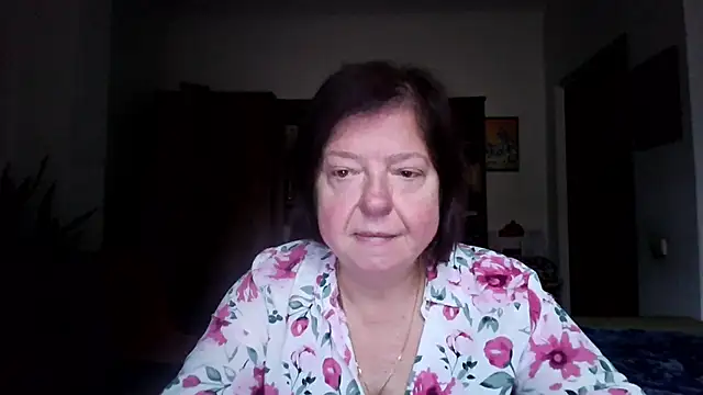 Violet Pulse online show from November 11, 2025, 8:47 am