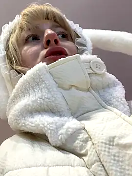 RonnieKiss online show from September 29, 2025, 4:17 am