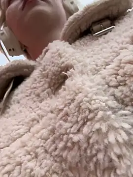 RonnieKiss online show from October 27, 2025, 5:22 am