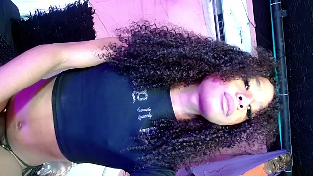  IsabellaRousse online show from October 25, 2025, 7:08 pm