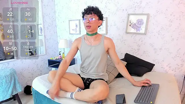 liam twiink online show from March 18, 2026, 7:28 pm