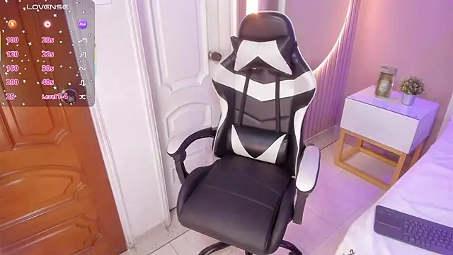 isa vel online show from November 18, 2025, 7:29 pm