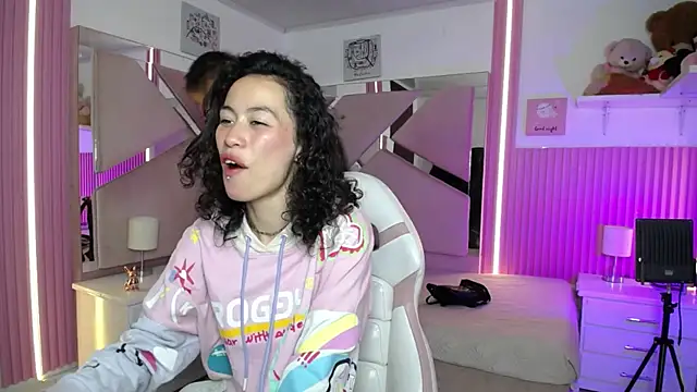 Snapshot of oblivionlove chatting on November 11, 2025, 9:26 pm oblivionlove online show from November 11, 2025, 9:26 pm