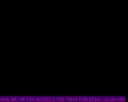 LITTLEKITTY19 online show from May 13, 2026, 12:35 pm