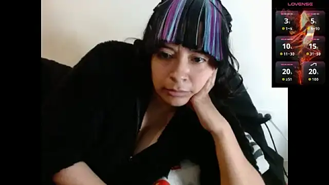 Acelinrose online show from October 16, 2025, 9:32 am