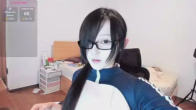 xiaomaoxue online show from October 4, 2025, 1:31 pm
