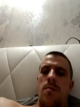 Adidas7217 online show from December 1, 2025, 3:11 am