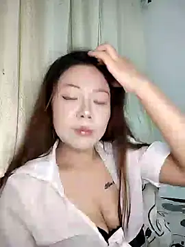 Snapshot of -Bianca- chatting on September 28, 2025, 10:09 am -Bianca- online show from September 28, 2025, 10:09 am