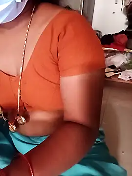 Snapshot of TeluguCuplehyd chatting on December 3, 2025, 5:37 am TeluguCuplehyd online show from December 3, 2025, 5:37 am